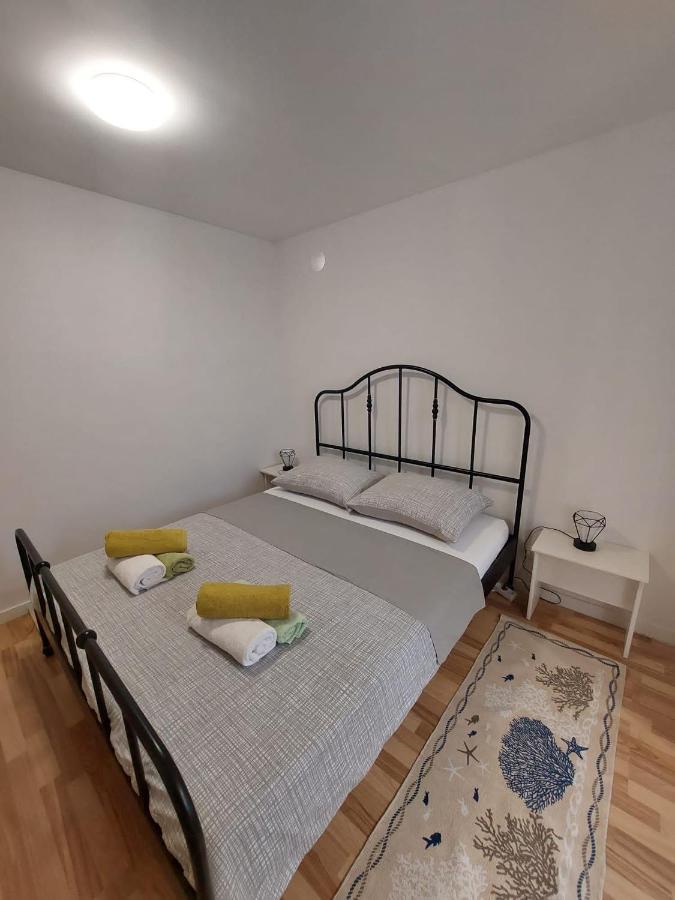 Apartman Katarina Leilighet Cres Eksteriør bilde